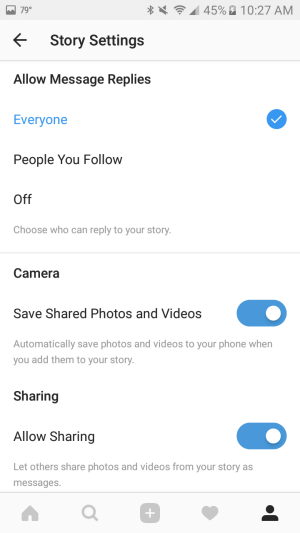 अपने स्मार्टफोन में अपनी कहानी में जोड़े गए फ़ोटो और वीडियो को स्वचालित रूप से सहेजने के लिए सेटिंग्स का उपयोग करें