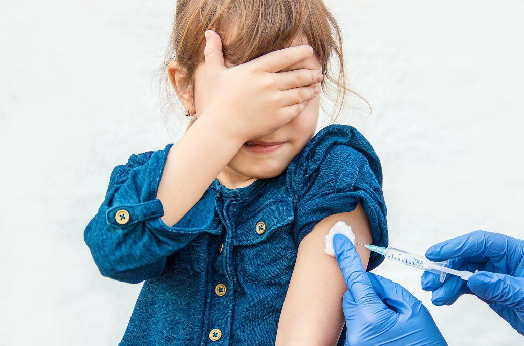 बच्चों में टीकाकरण