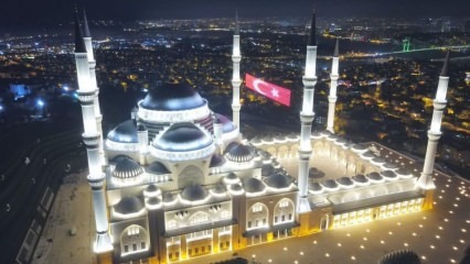 Ationsम्लिका मस्जिद में अंतिम तैयारी पूरी कर ली गई है! पहला एडहान गुरुवार को पढ़ा जाएगा