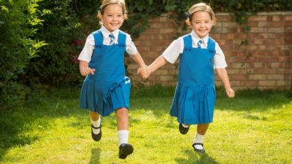 क्या जुड़वां बहनों को एक ही कक्षा में पढ़ना चाहिए? जुड़वां भाइयों की शिक्षा