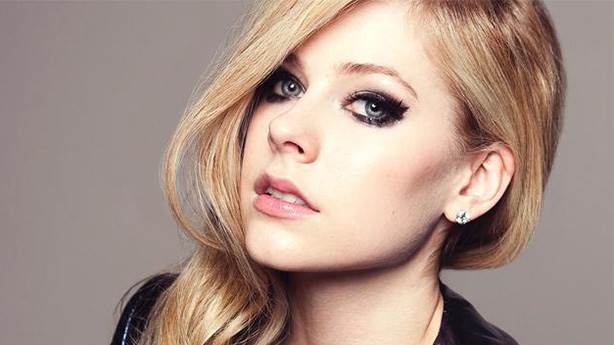 Avril Lavigne समाचार